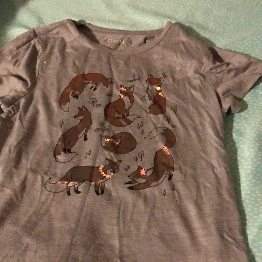 Mudd,Gray shirt with foxes,kids girl, large 10-12
